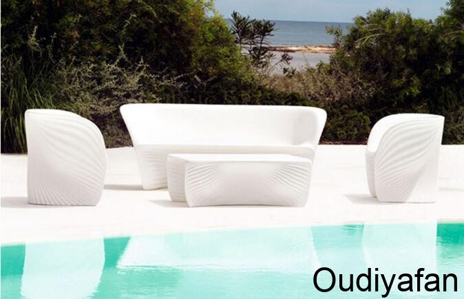 玻璃鋼茶幾坐凳帶你領(lǐng)略海邊的風(fēng)光！