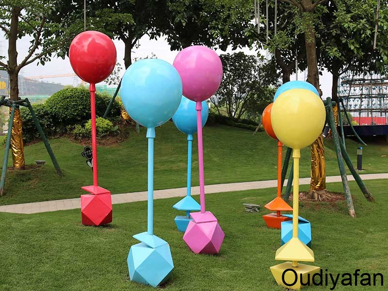 氣球玻璃鋼雕塑，這樣獨(dú)特大型地標(biāo)向?qū)阋?jiàn)過(guò)嗎?