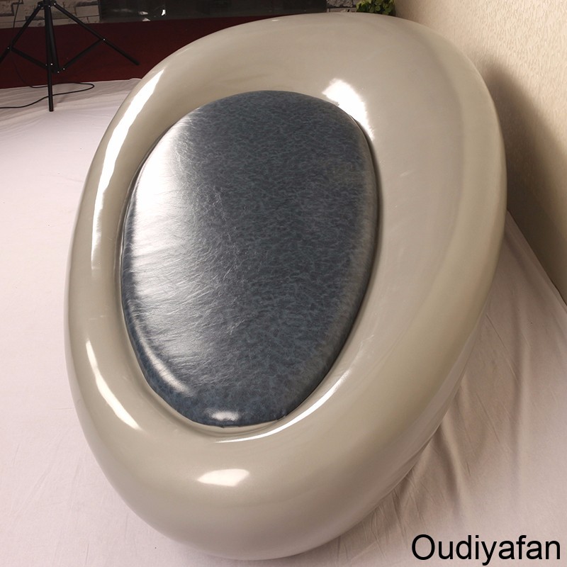 玻璃鋼水滴軟包休閑座椅，商場(chǎng)的最愛!