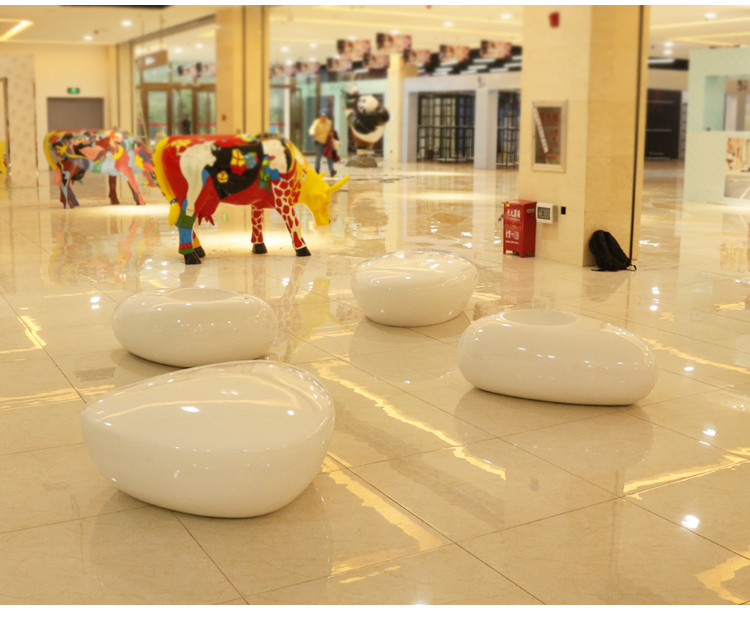 商場(chǎng)玻璃鋼水滴花盆休閑椅 商場(chǎng)玻璃鋼水滴花盆休閑椅