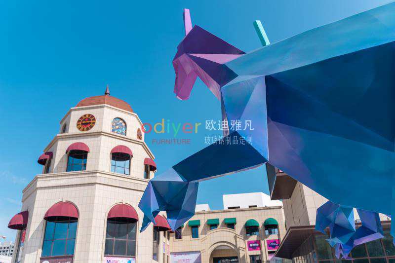 山東萊陽恐龍不銹鋼雕塑定制案例