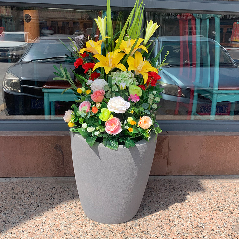 玻璃鋼現(xiàn)代運(yùn)動(dòng)人物擺件，自然藝術(shù)雕塑!