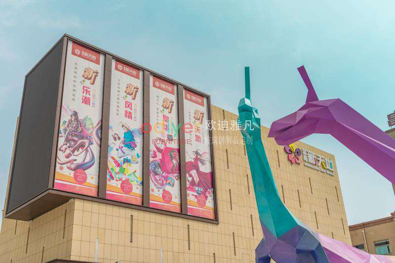 山東萊陽恐龍不銹鋼雕塑定制案例