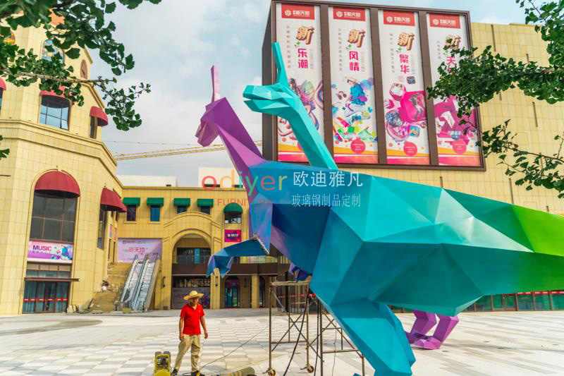 山東萊陽恐龍不銹鋼雕塑定制案例