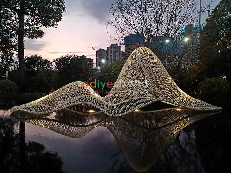 長沙地鐵中建不銹鋼雕塑定制案例