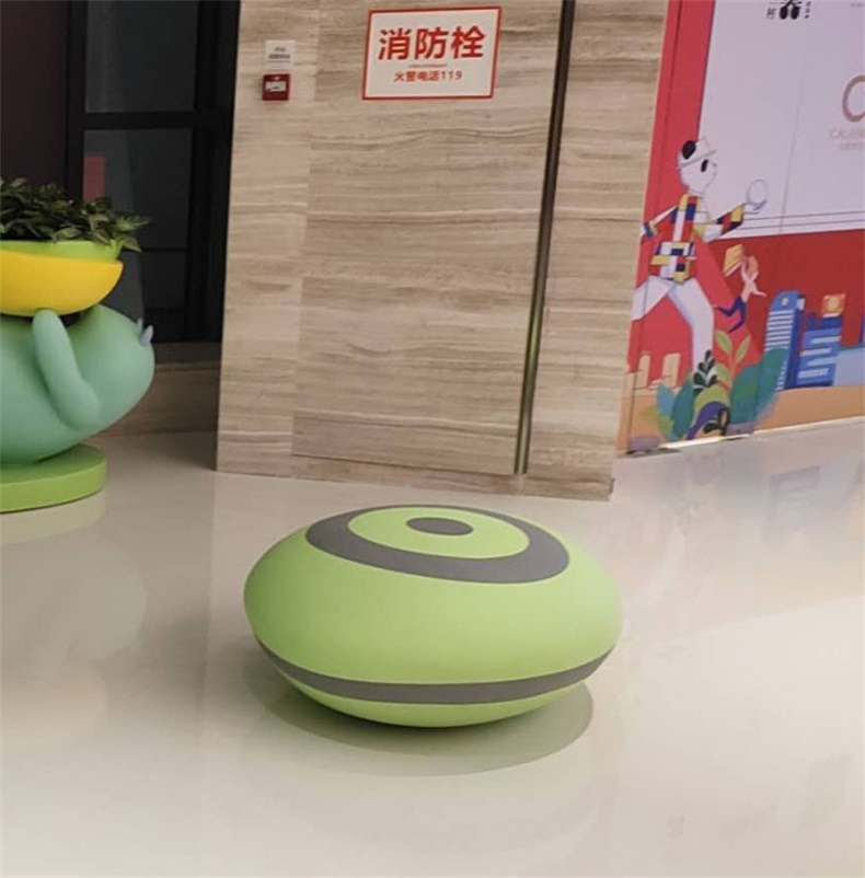 小熊系列玻璃鋼美陳花盆 小熊系列玻璃鋼美陳花盆