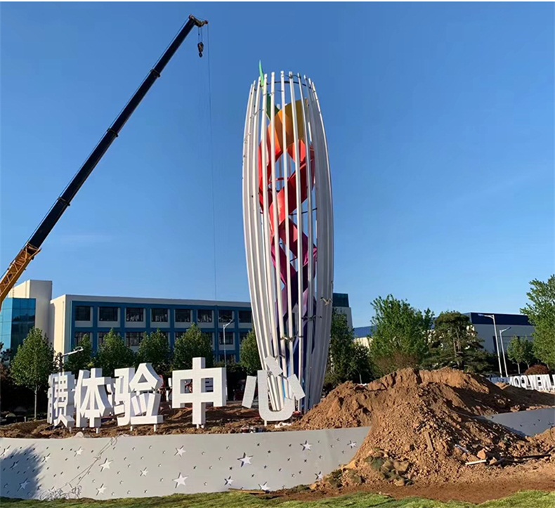 大型不銹鋼雕塑金屬鏤空城市景觀雕塑