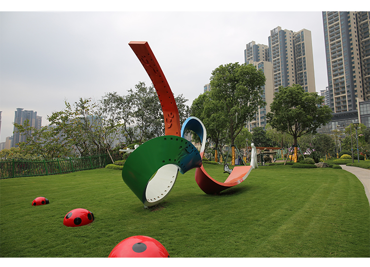 大型造型玻璃鋼雕塑景觀藝術(shù)廣場擺件