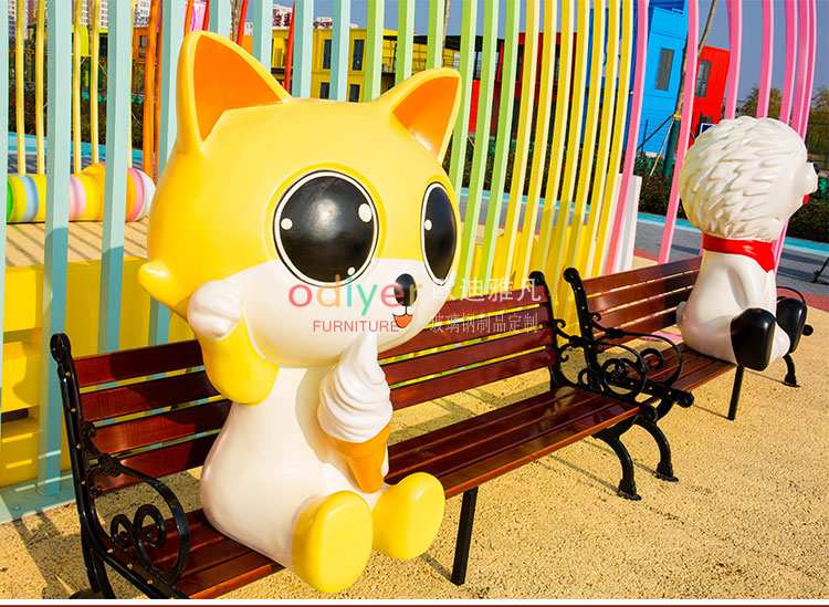 狗狗玻璃鋼動(dòng)物工藝品雕塑幼兒園戶外商場(chǎng)擺件