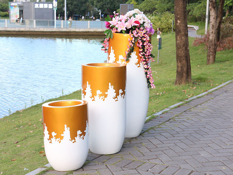 玻璃鋼花盆現(xiàn)代簡(jiǎn)約落地花盆酒店時(shí)尚創(chuàng)意大花盆商場(chǎng)美陳裝飾擺件 玻璃鋼花盆現(xiàn)代簡(jiǎn)約落地花盆酒店時(shí)尚創(chuàng)意大花盆商場(chǎng)美陳裝飾擺件