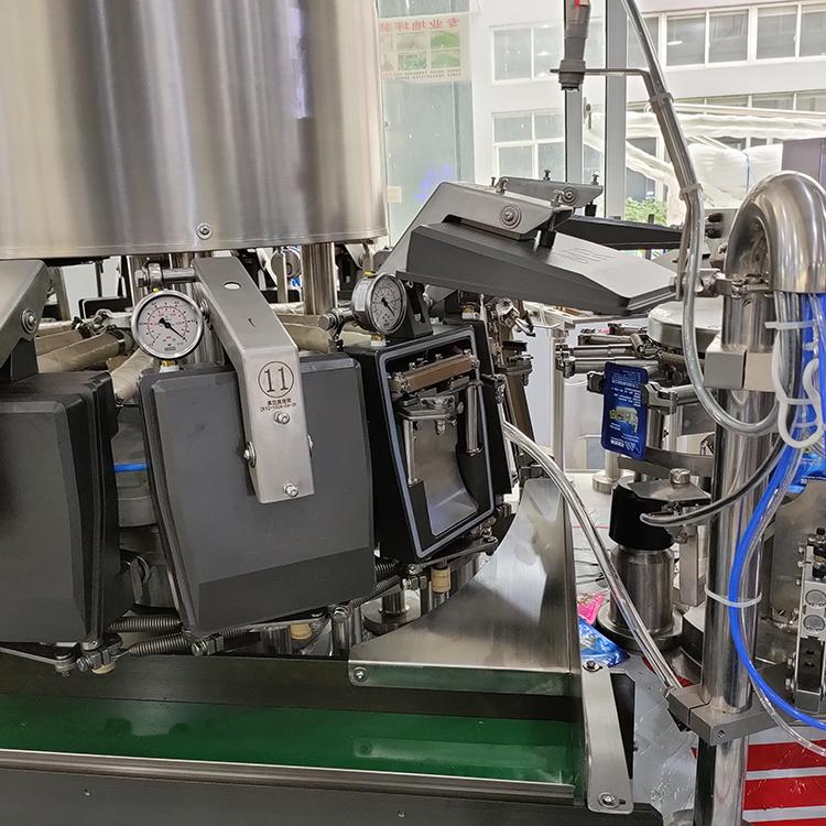 玻璃鋼異形展臺(tái)服務(wù)臺(tái)