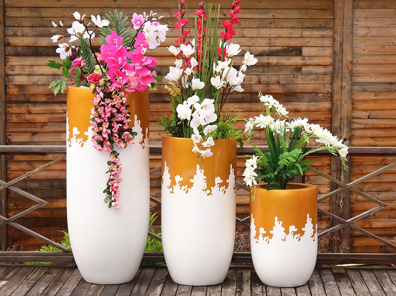 玻璃鋼卡通桃子雕塑藝術(shù)造型水果公仔擺件