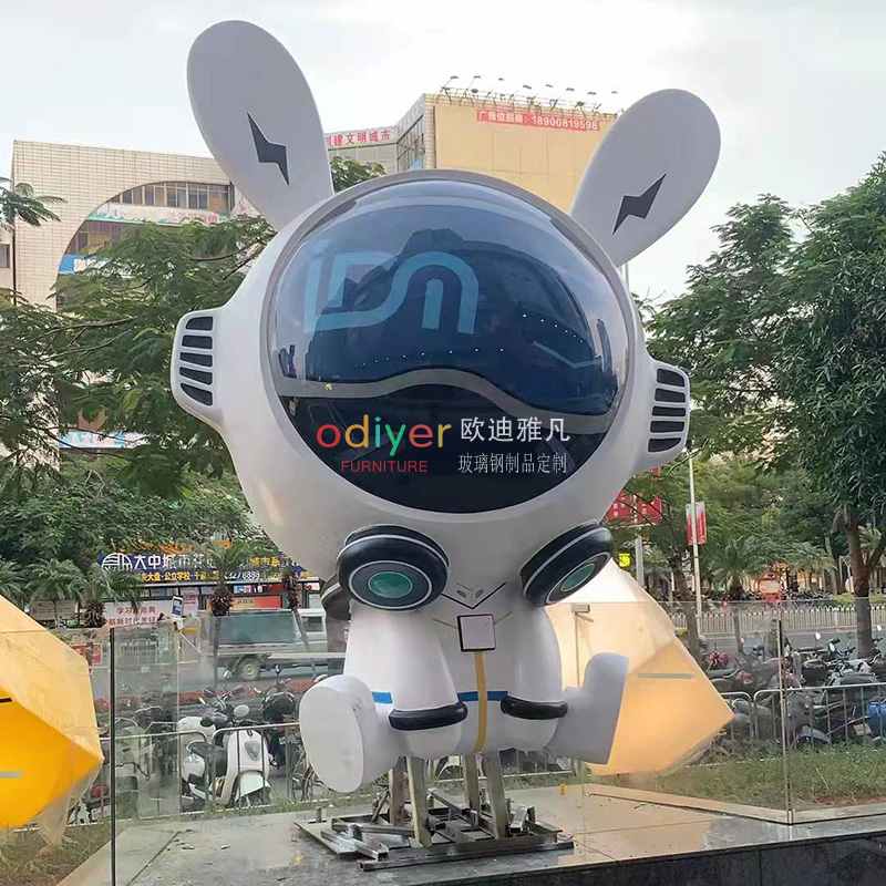 玻璃鋼兔子機(jī)器人雕塑藝術(shù)造型景觀擺件