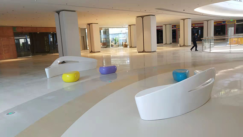 甘肅隴南昌盛繽紛城定制一批商場玻璃鋼休閑座椅