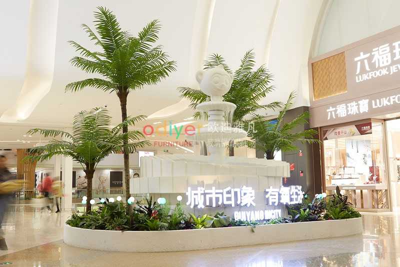 貴陽印象城美陳，玻璃鋼雕塑、花盆、休閑椅打造!