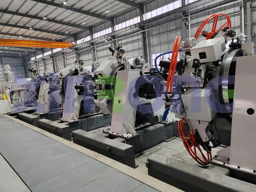 戶外公園廣場適合擺放什么樣的玻璃鋼樹池坐凳?