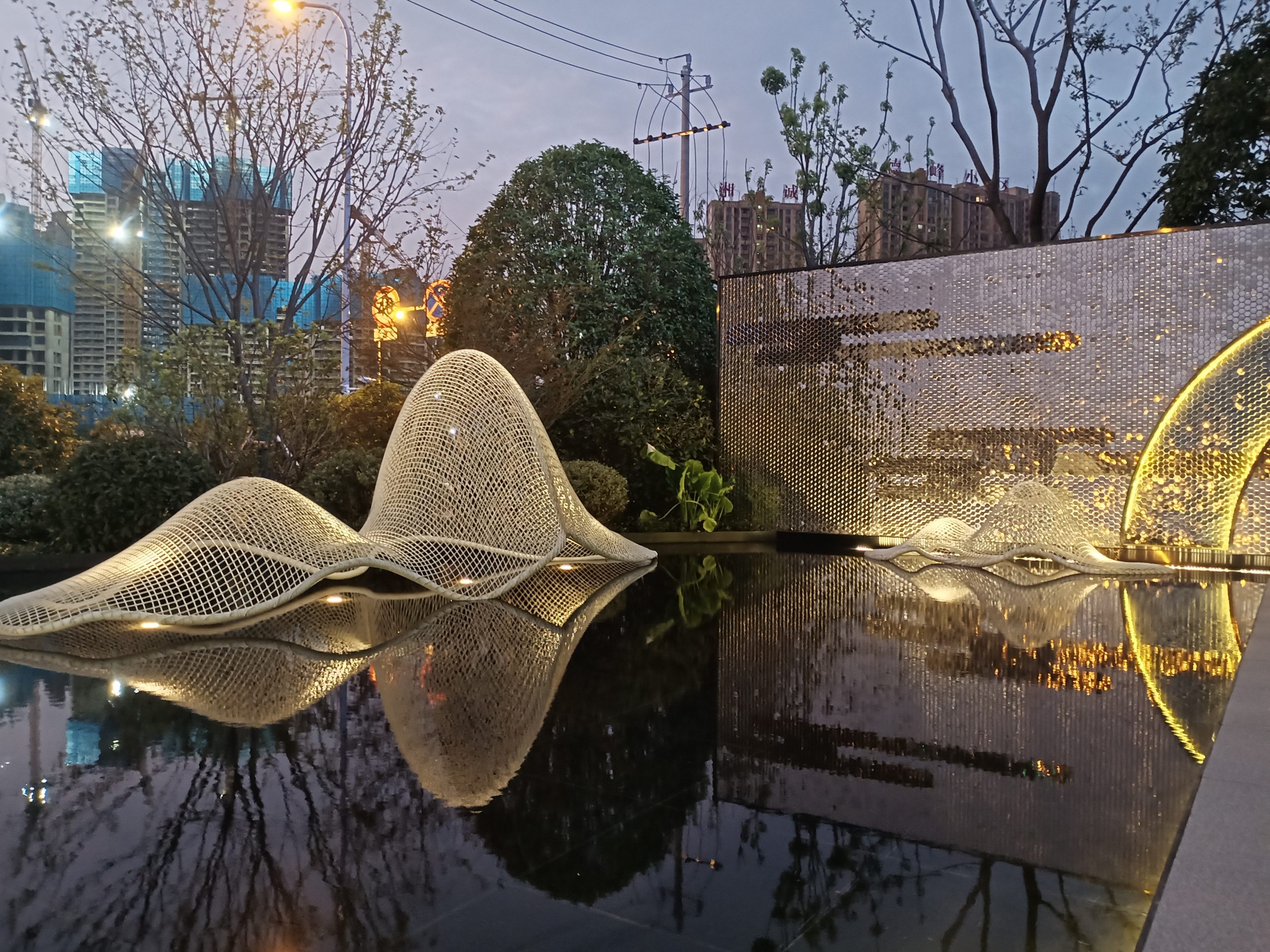 房地產(chǎn)售樓處適合擺放的脛骨雕塑小品!