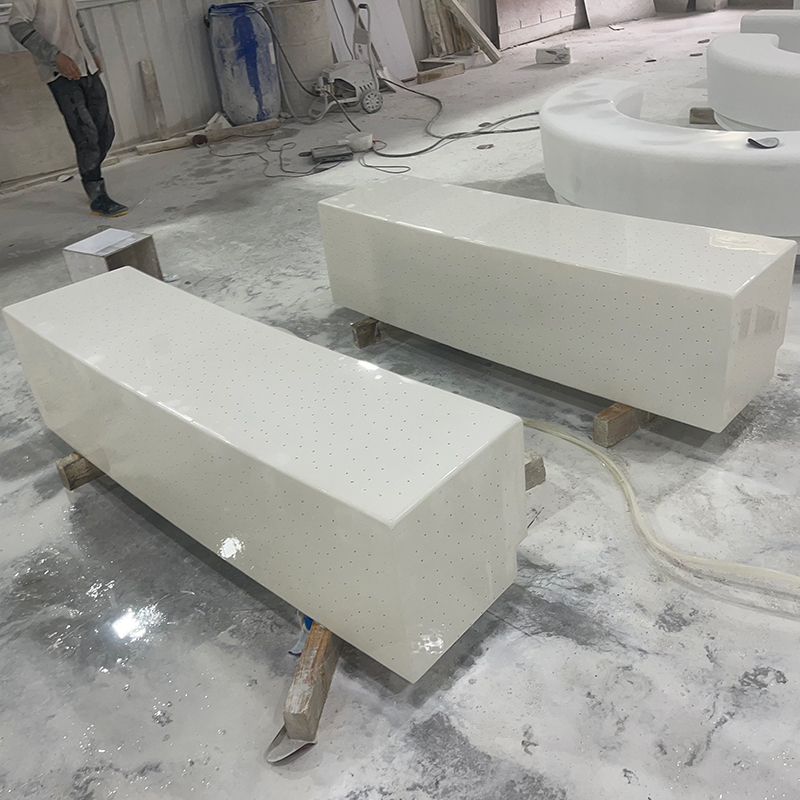 木質(zhì)切片山峰造型座椅藝術(shù)美陳休閑坐凳